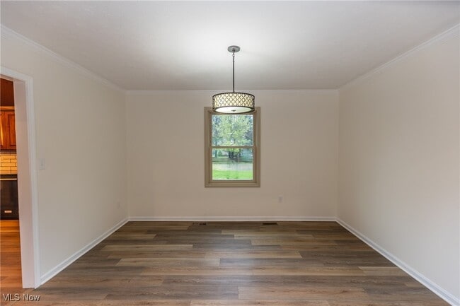 Building Photo - 17016 Greenwood Dr