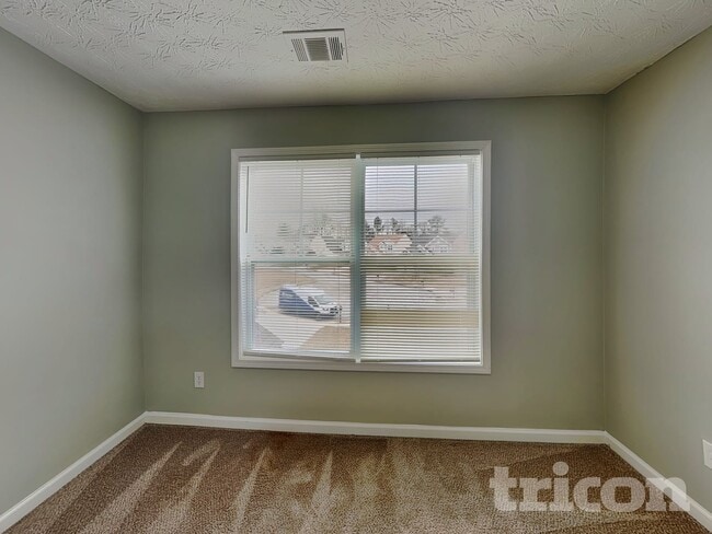 Building Photo - 1704 Chinaberry Ct