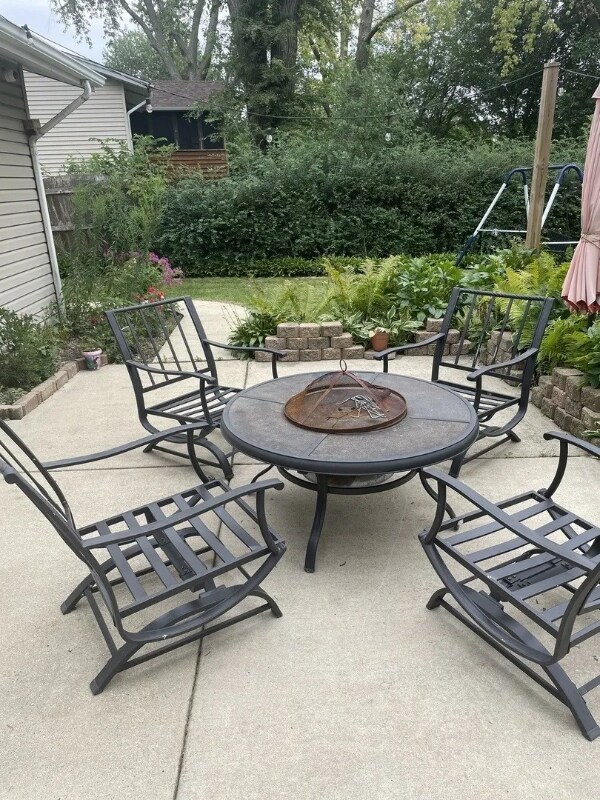 Building Photo - 1117 E Kitson Dr