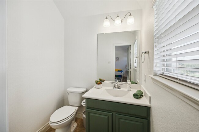 Building Photo - 3323 Emerald Valley Dr