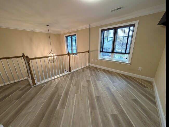 Building Photo - 716 Carneros Ci