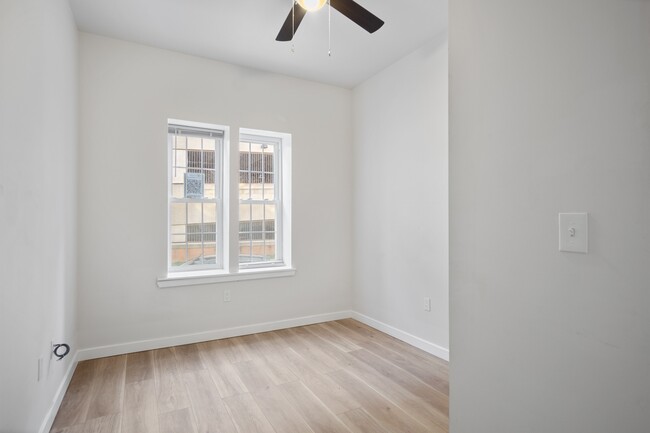 Apt 1 - Front Bedroom - 1728 N Sydenham St