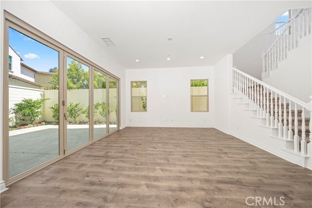 Building Photo - 107 Cordial