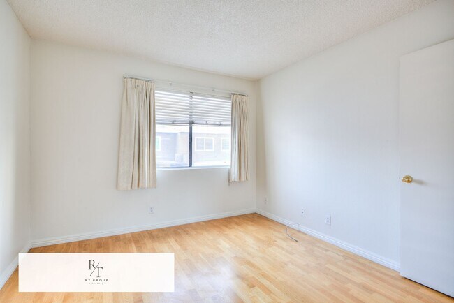 Building Photo - 15748 Tetley St