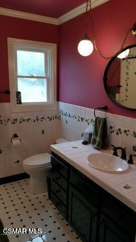 Building Photo - 885 Boxthorn Ave