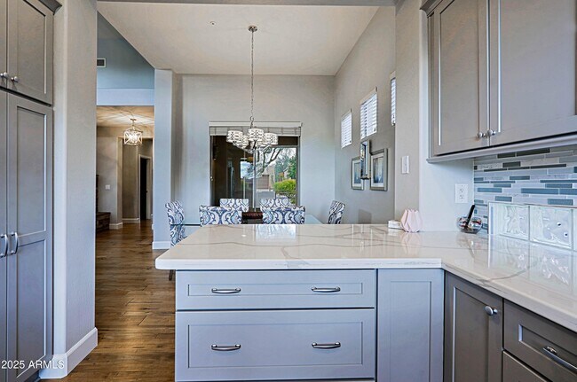 Building Photo - 6939 E Bramble Berry Ln