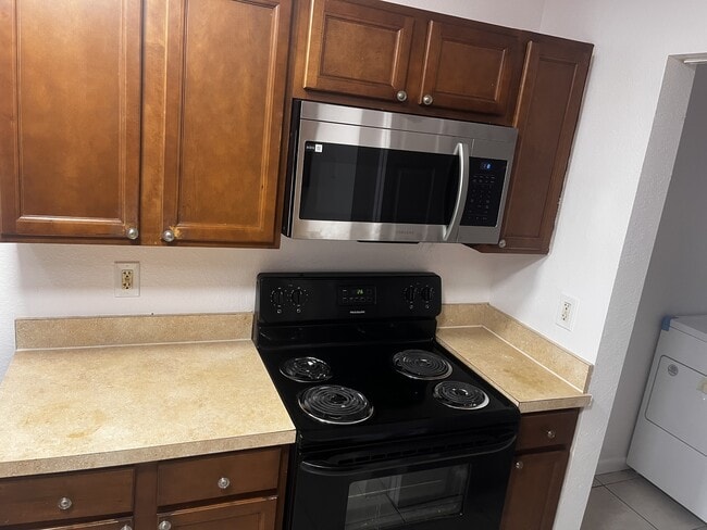 Building Photo - 2944 NW 55th Ave