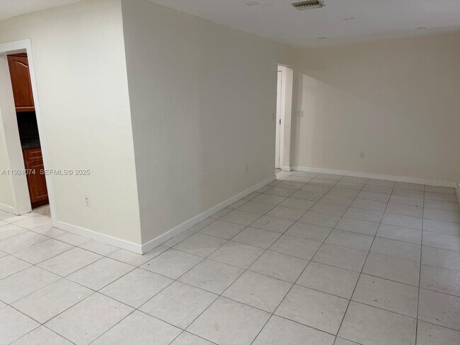 Building Photo - 19810 Holiday Rd