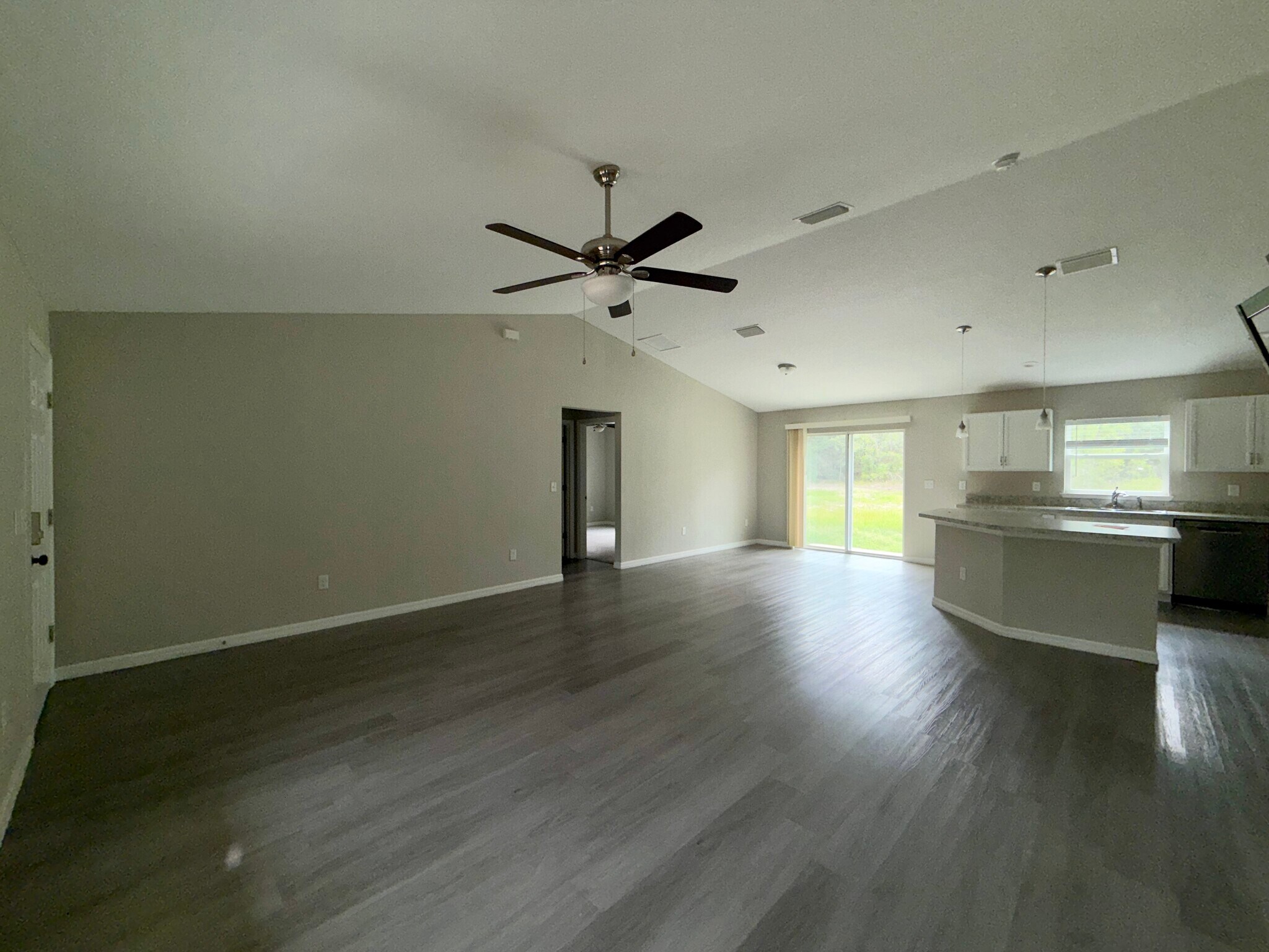 Building Photo - 853 Marion Oaks Mnr