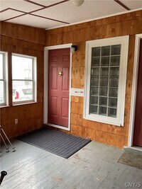 Building Photo - 104 Franklin St