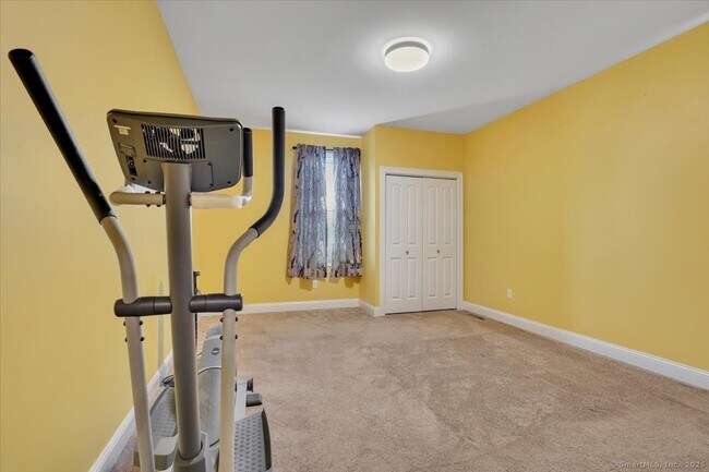 Building Photo - 188 Saddle Hill Dr