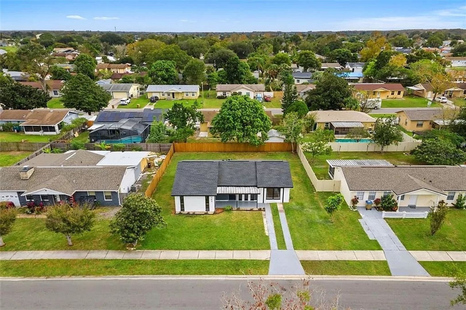 Building Photo - 163 Mante Dr