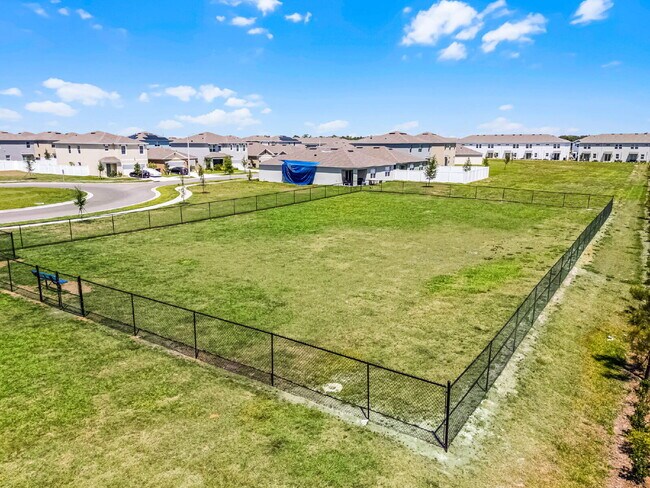Building Photo - Spacious 4-Bed Retreat with 2.5 Baths in Davenport, FL – Your Next Rental Home Awaits!