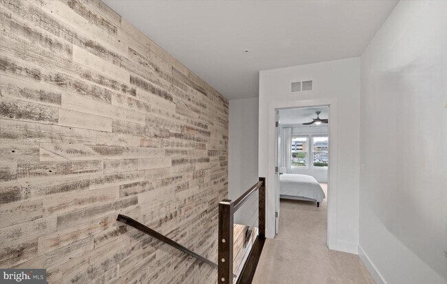 Building Photo - 44774 Tiverton Sq