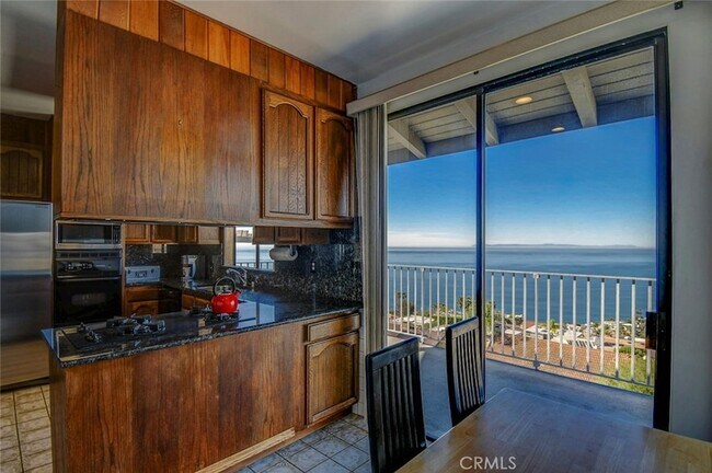 Building Photo - 751 Bolsana Dr