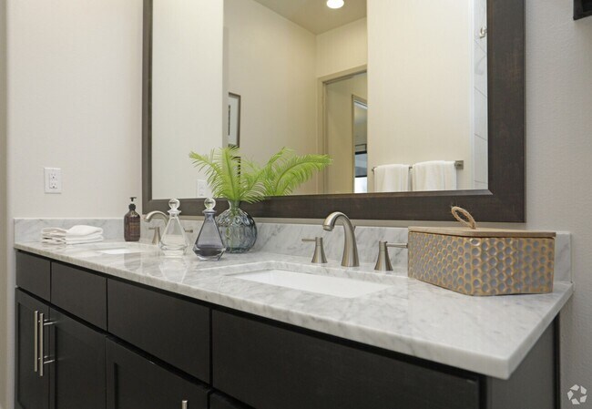 Building Photo - Elevate Your Everyday in the City