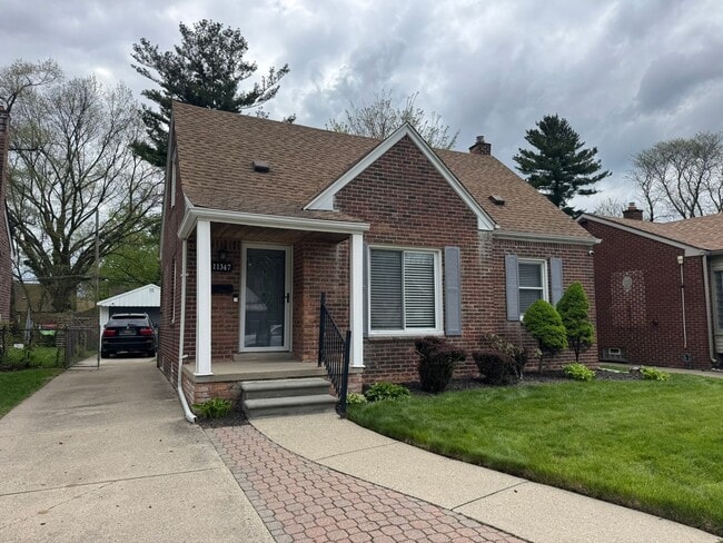 Building Photo - Fully Updated 3 Bedroom - 1 bathroom home