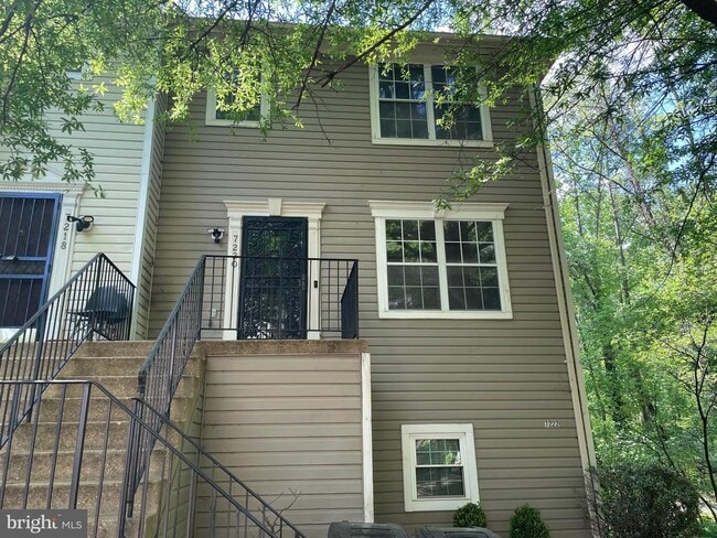 Building Photo - 7220 Mahogany Dr