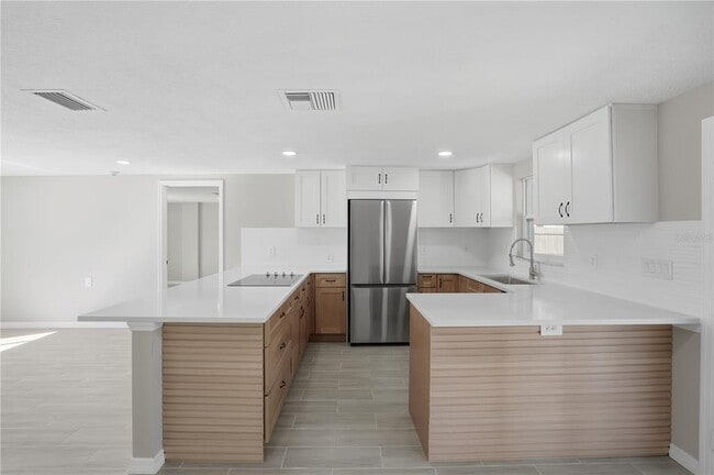 Building Photo - 5543 Quist Dr
