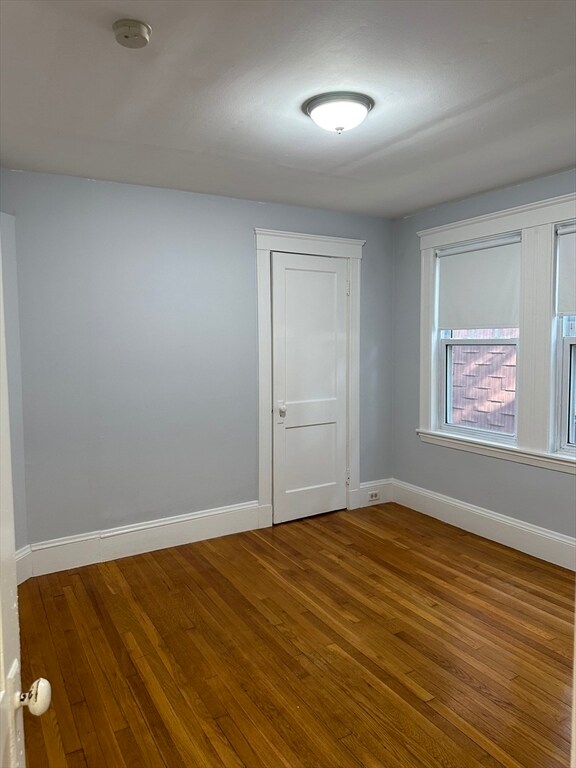 Building Photo - 18 Symmes St