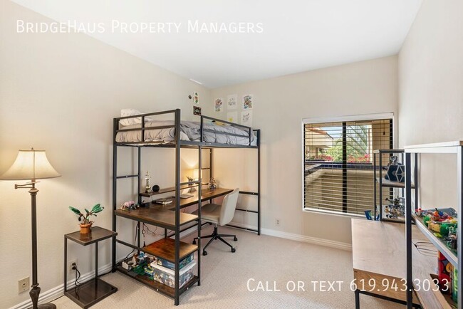 Building Photo - 12122 Royal Birkdale Row