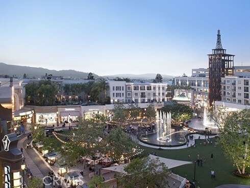 Primary Photo - 722 Americana Way