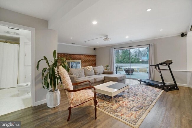 Building Photo - 8722 Falkstone Ln