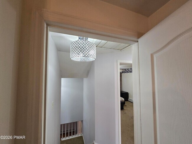 Building Photo - 106 Cottage St