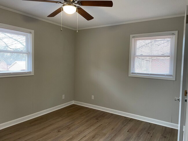 Building Photo - Two Bedroom Duplex in Lincolnton