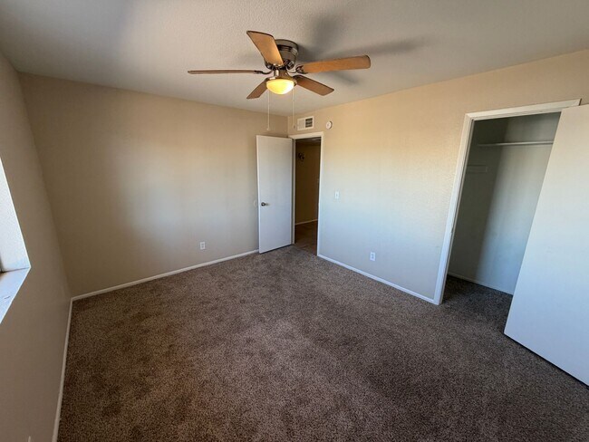 Building Photo - 145 S Doran