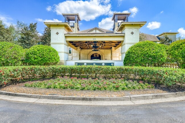 Building Photo - 945 Registry Blvd