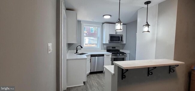 Building Photo - 138 Dale St