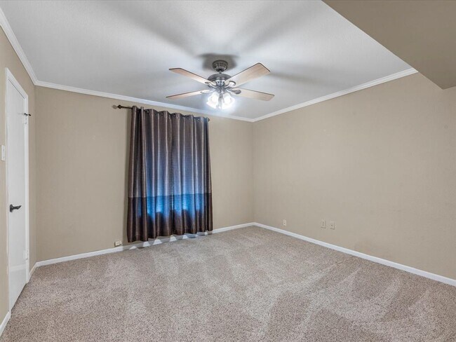 Building Photo - 7575 Katy Fwy
