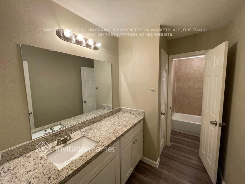 Building Photo - 18739 N Lyford Dr