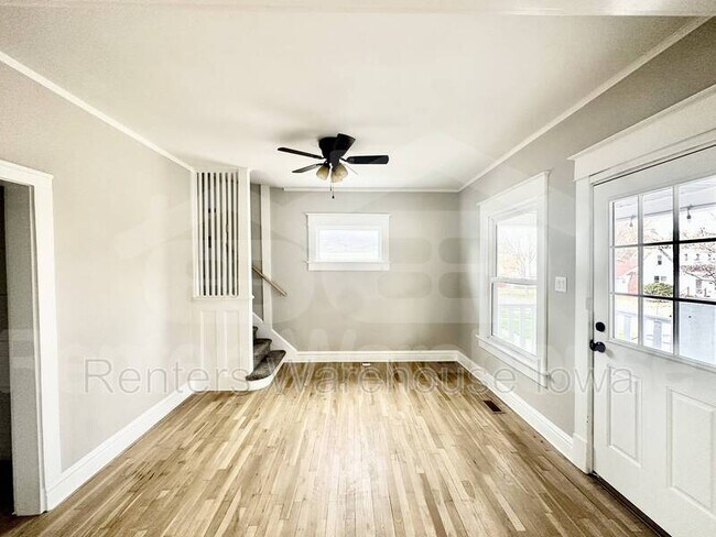 Building Photo - 3114 School St