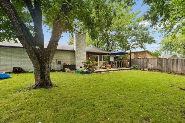 Building Photo - 3818 Ruidosa Ave