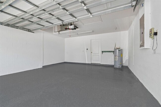 Building Photo - 2222 Roanoke Springs Dr