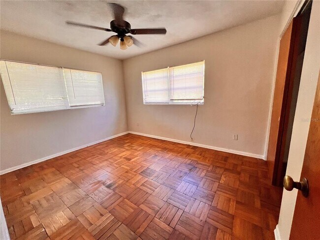 Building Photo - 3607 Squire Ln