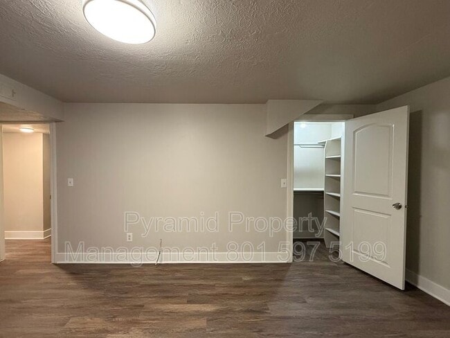 Building Photo - 250 N 360 W