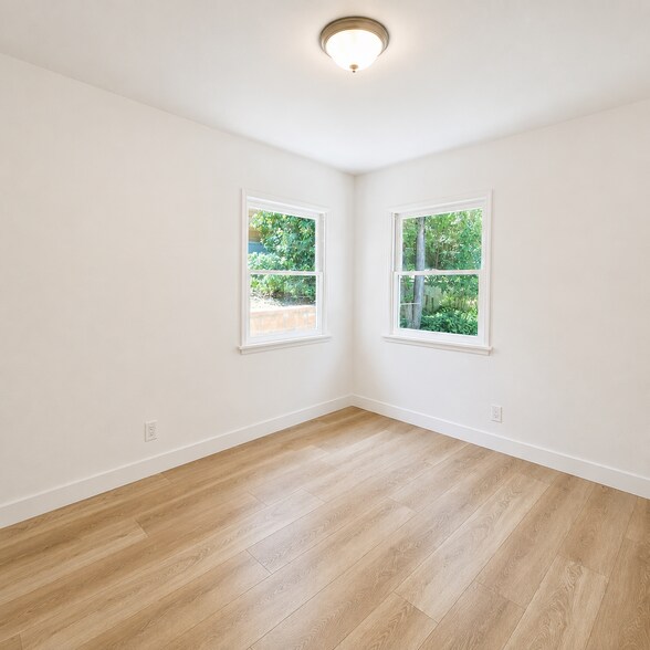 Building Photo - 5009 Catalon Ave