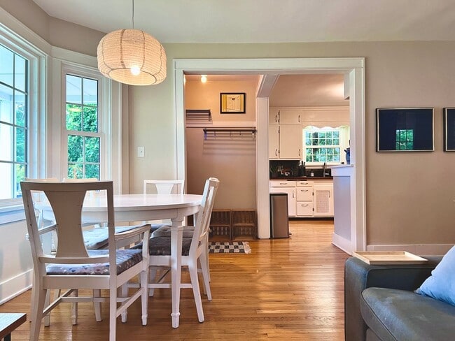 Building Photo - The Ideal TC Downtown Retreat
