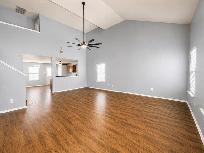 Building Photo - 716 Mallard Dr