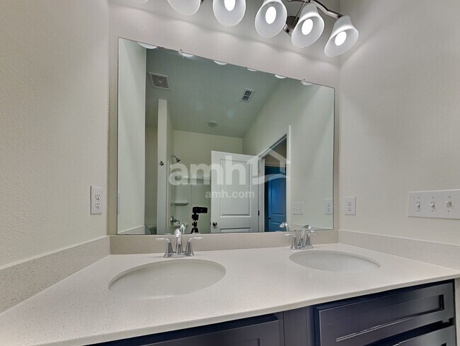 Building Photo - 33817 Widman Way