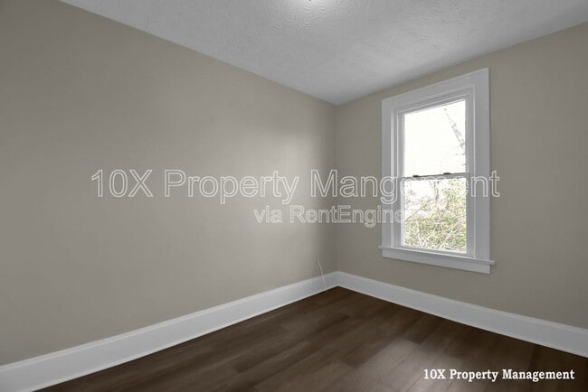 Building Photo - 332 Lechner Ave