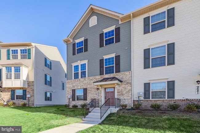 Building Photo - 9643 Tall Oaks Rd