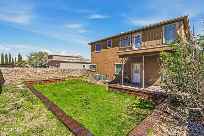 Building Photo - 3165 Sarina Cir