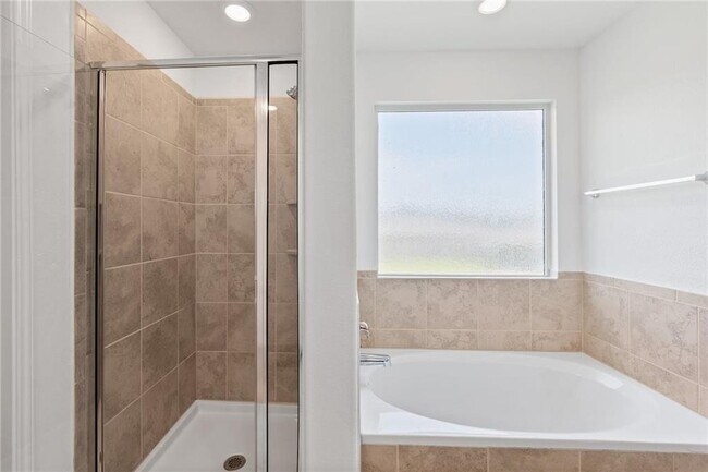 Building Photo - 21724 Wilmiller Ln