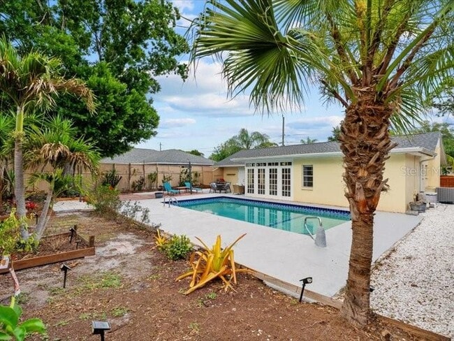 Building Photo - 2226 Fairfield Ave