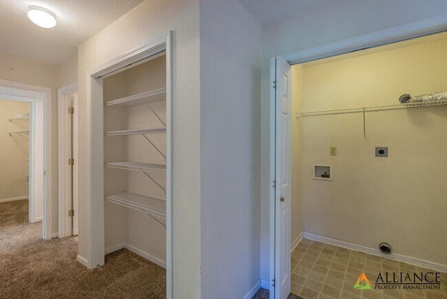 Building Photo - East side of Manhattan!