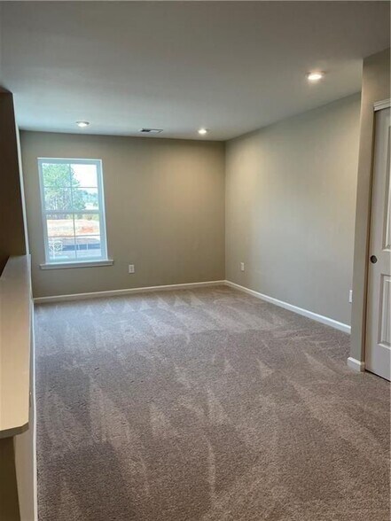 Building Photo - 21 Traminer Wy